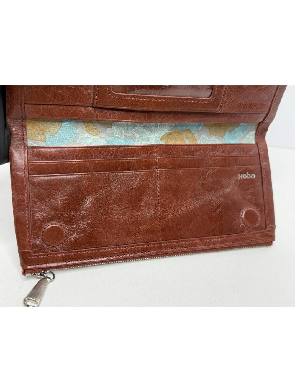 HOBO International TAYLOR Burgundy Leather Magnetic Bi-Fold Clutch Wallet P144 - Picture 6 of 15